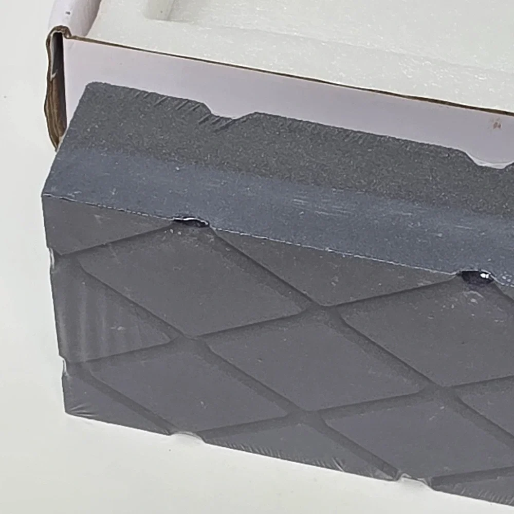 New Sharp Pebble Dual Grit Flattening Stone ~ 120/320 Grit ~ Silicon Carbide